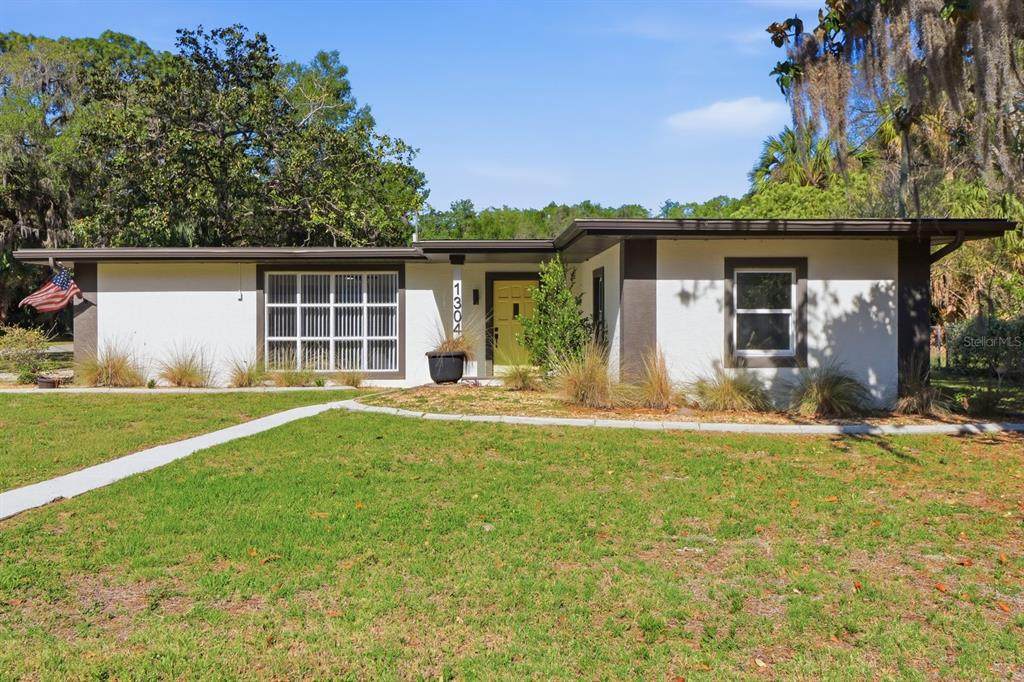 1304 5TH Avenue - Photo 1