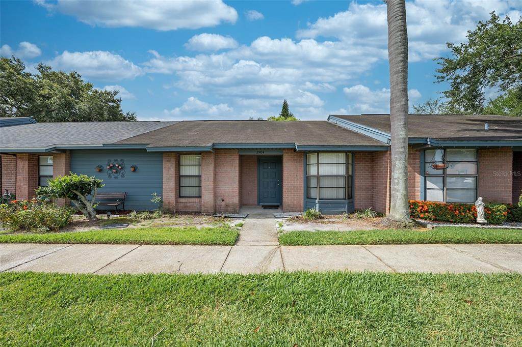 2904 Squire Oak Court - Photo 1