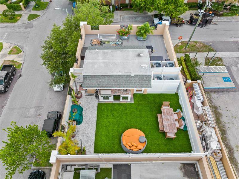 2325 De Leon Street - Photo 1