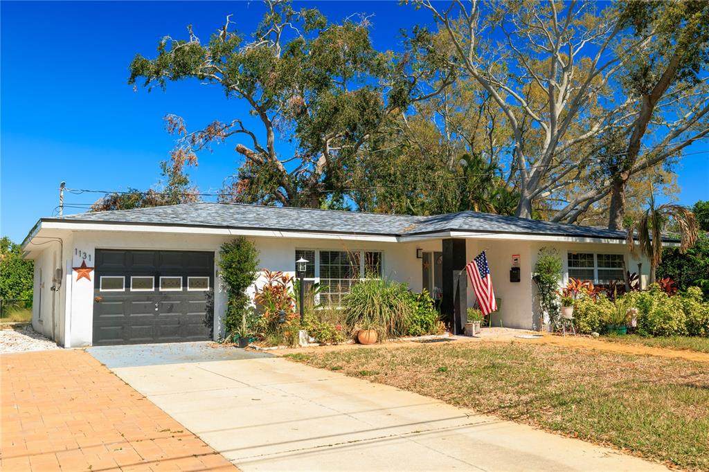 1131 60TH AVE S - Photo 1