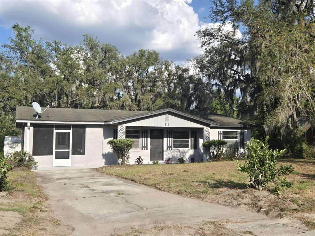917 Adamson Court - Photo 1