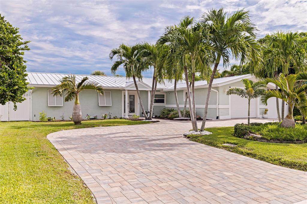 285 3RD Street - Photo 1