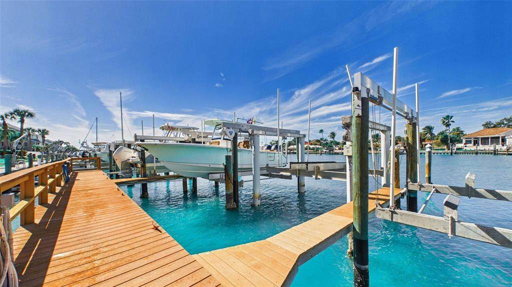 350 Pinellas Bayway - Photo 1