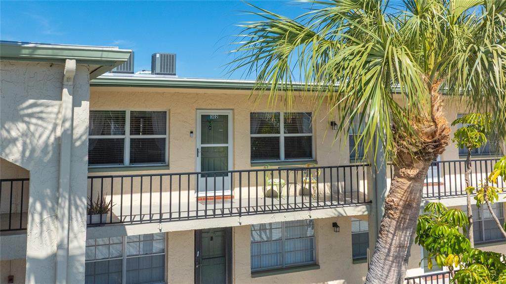 11720 Park Boulevard - Photo 1