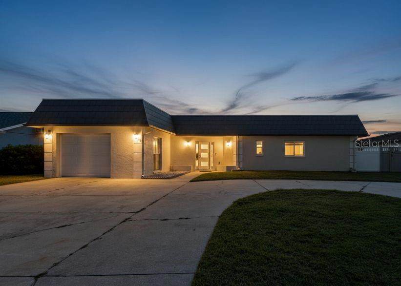 5524 Leeward Lane - Photo 1