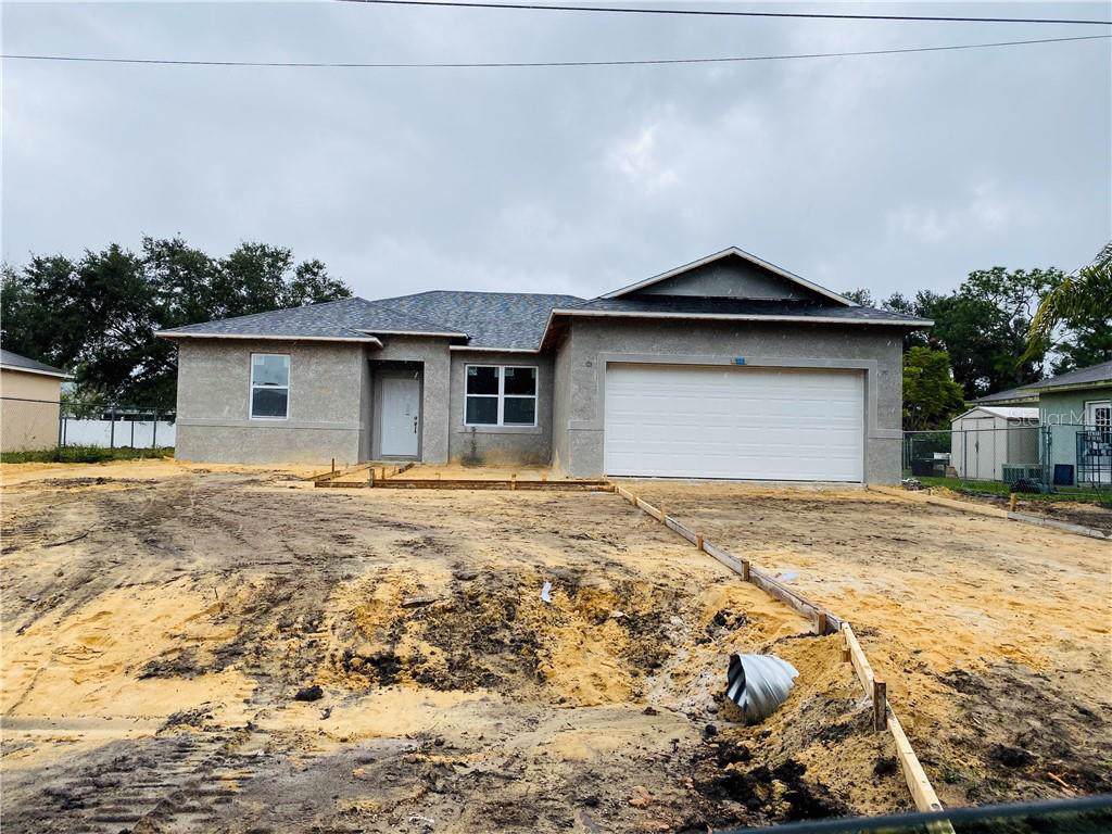 705 Pelican Court - Photo 1