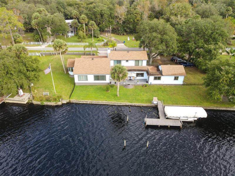 1470 Lakeview Drive - Photo 1
