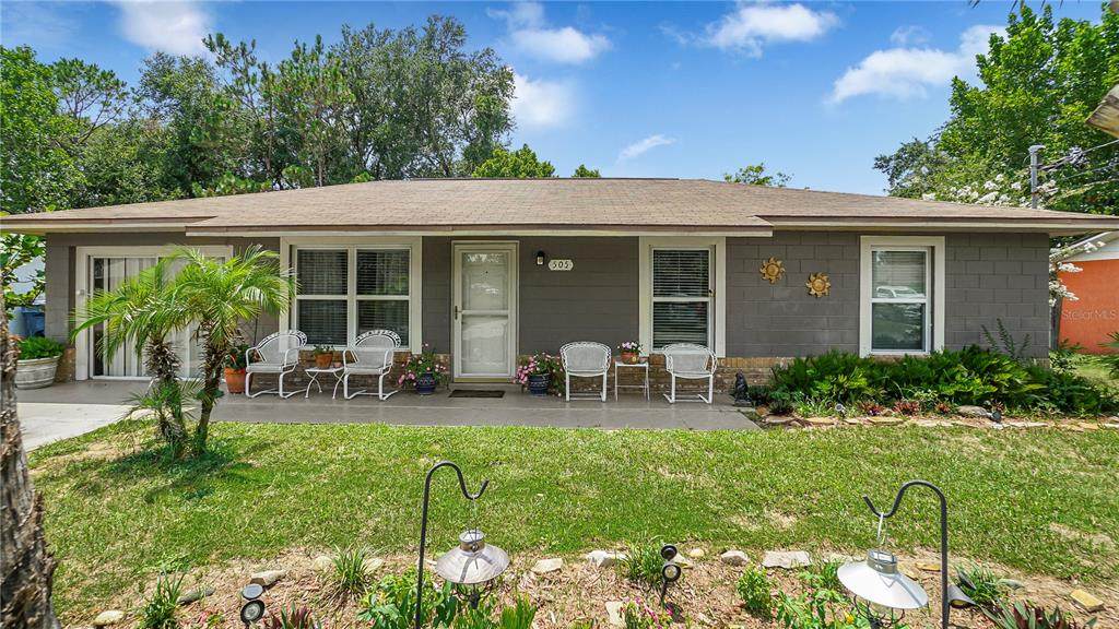 505 Oak Drive - Photo 1