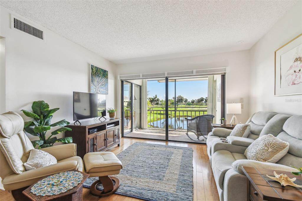 6180 Sun Boulevard - Photo 1