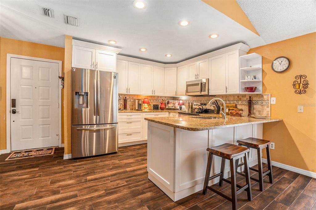 6262 142ND Avenue - Photo 1