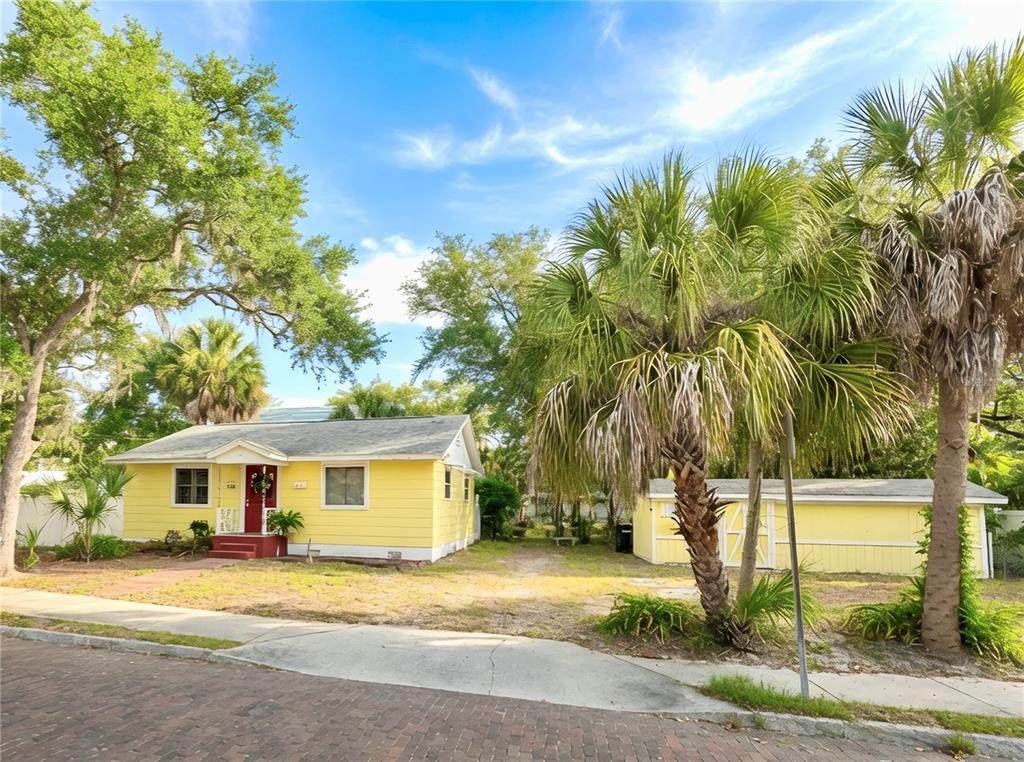 427 5TH Street - Photo 1