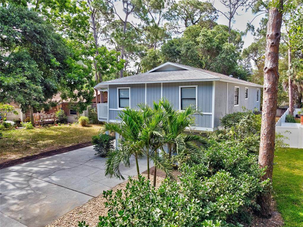 138 69TH Avenue - Photo 1