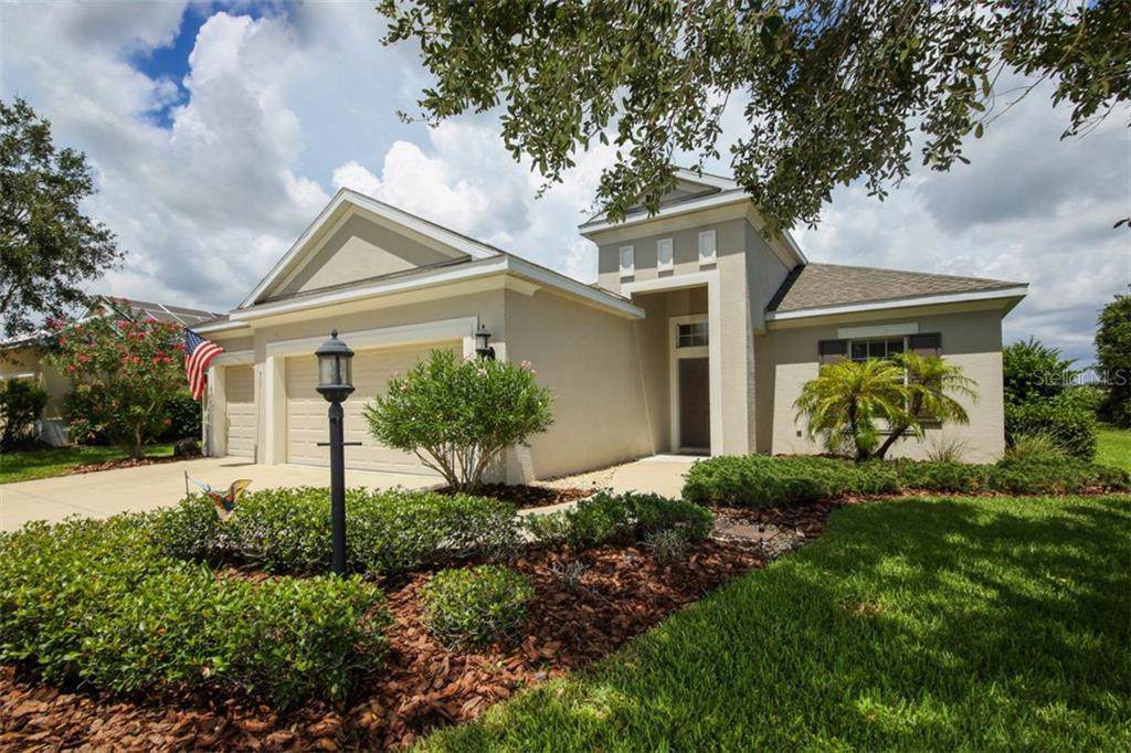 1556 Hickory View Circle - Photo 1