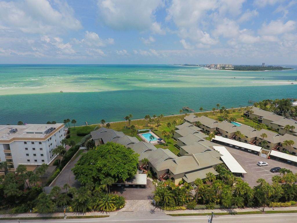 4660 Ocean Boulevard - Photo 1