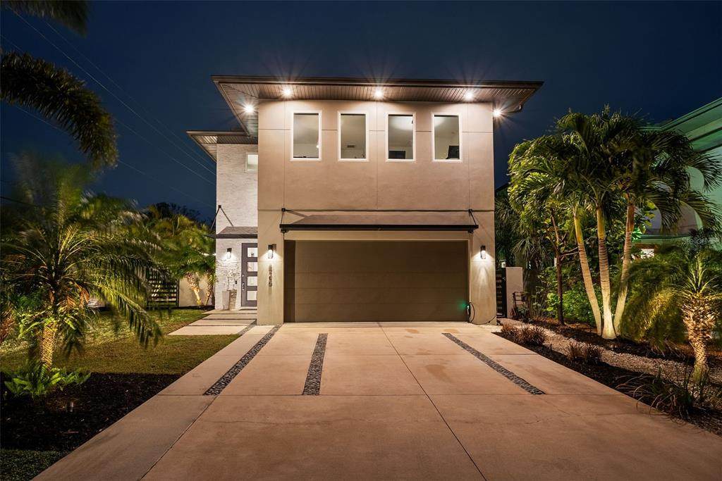 2305 Pine Terrace - Photo 1