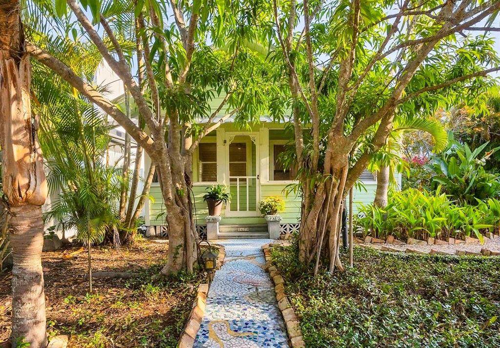 1679 Arlington Street - Photo 1