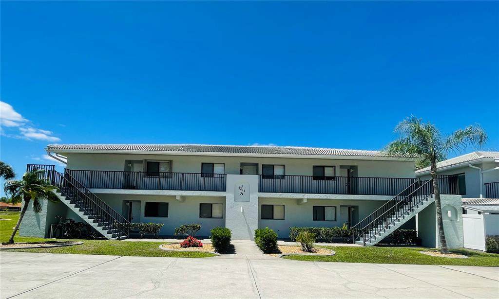 1211 Saxony Circle - Photo 1