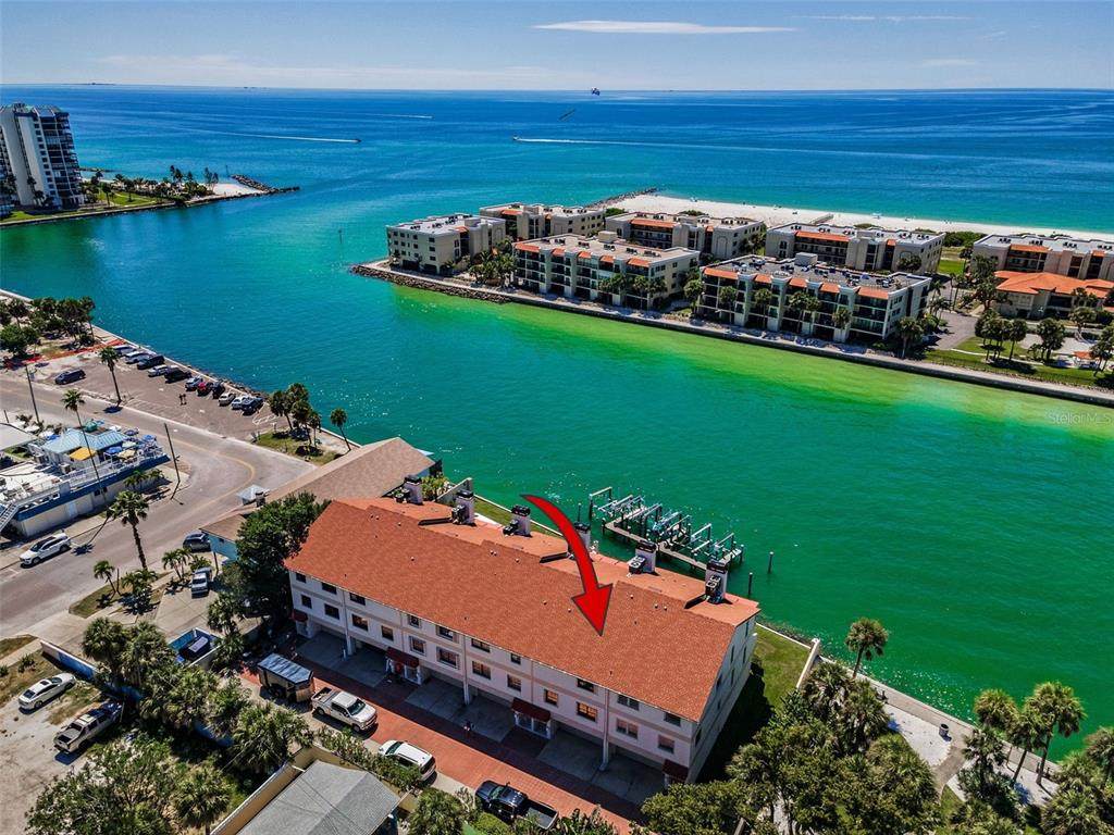 678 76TH Avenue - Photo 1