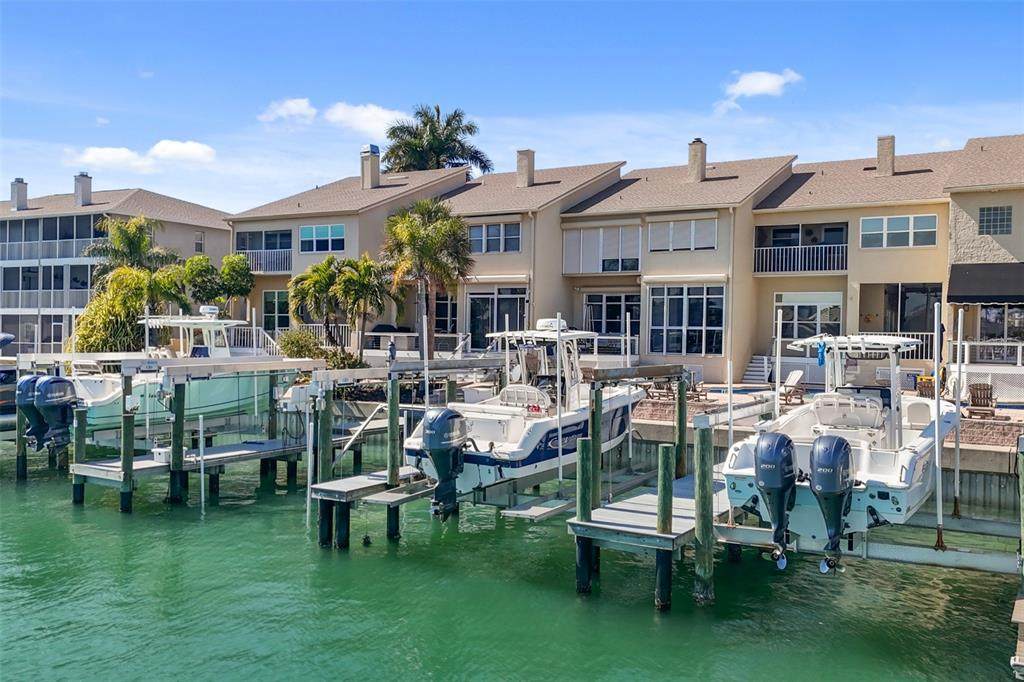 487 Pinellas Bayway - Photo 1