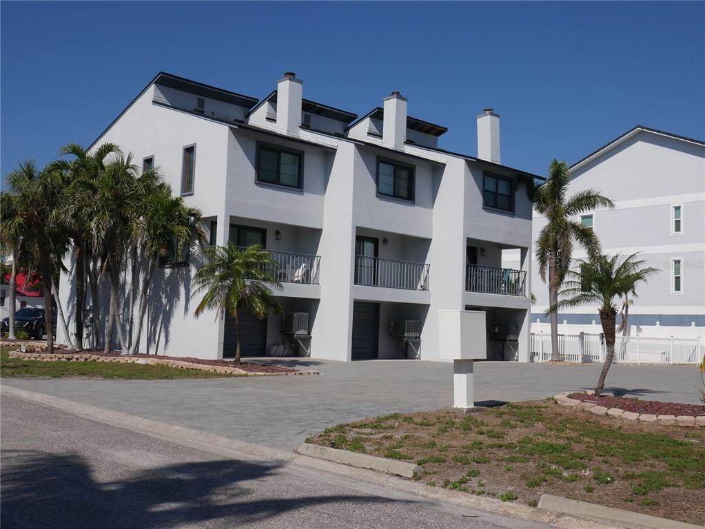9901 1ST Street - Photo 1