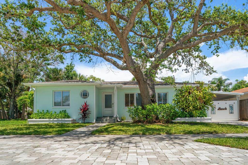 745 Bruce Avenue - Photo 1