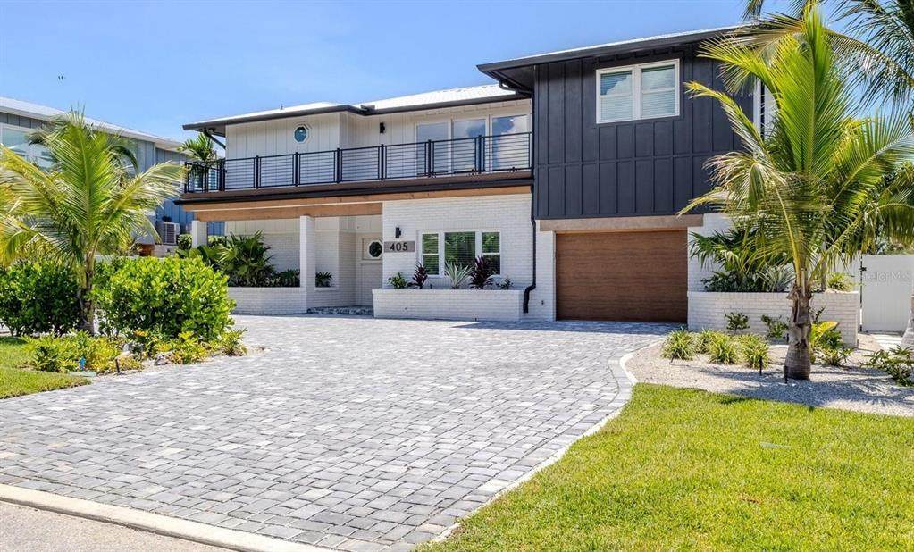 405 28TH Street - Photo 1