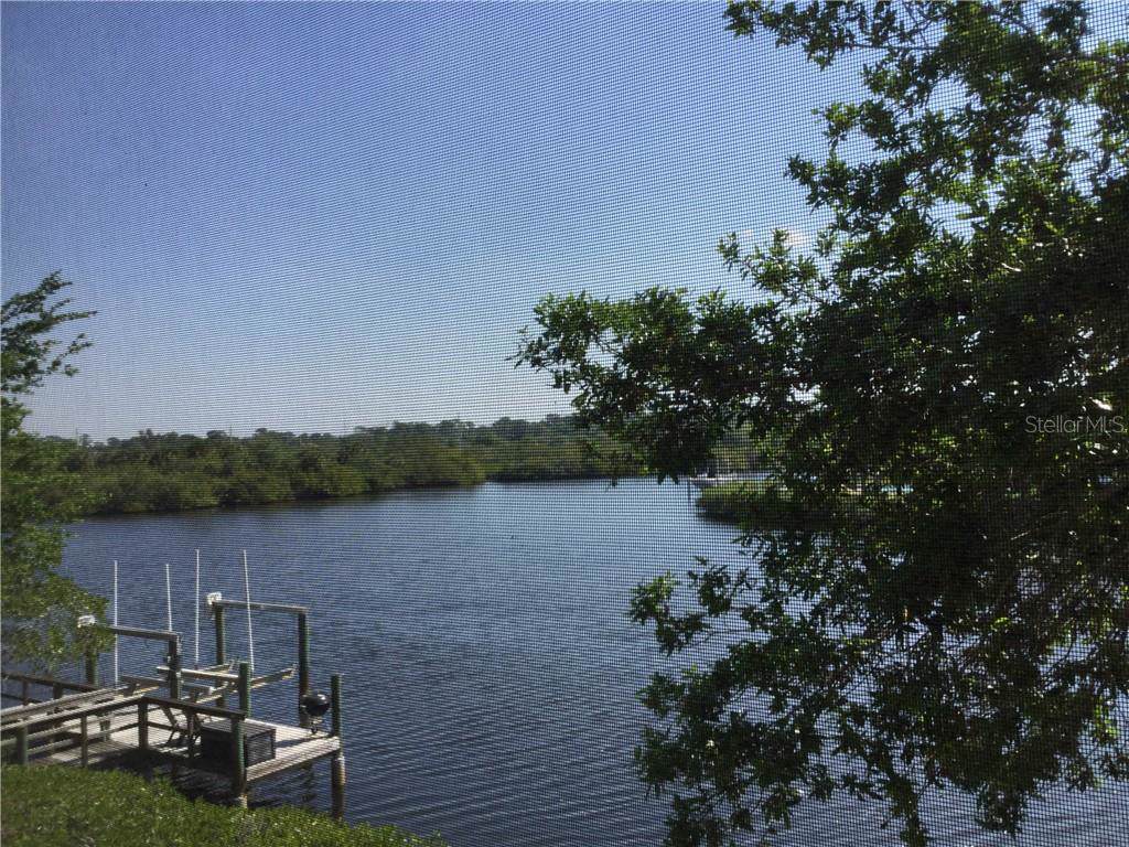 733 Shakett Creek Drive - Photo 1