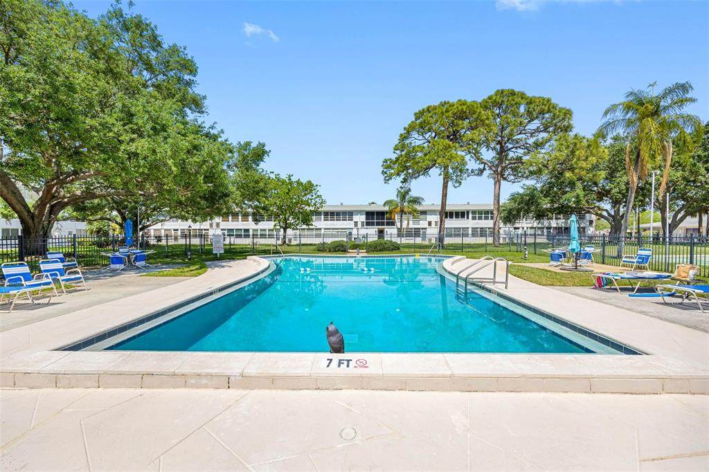 1000 79TH Avenue - Photo 1