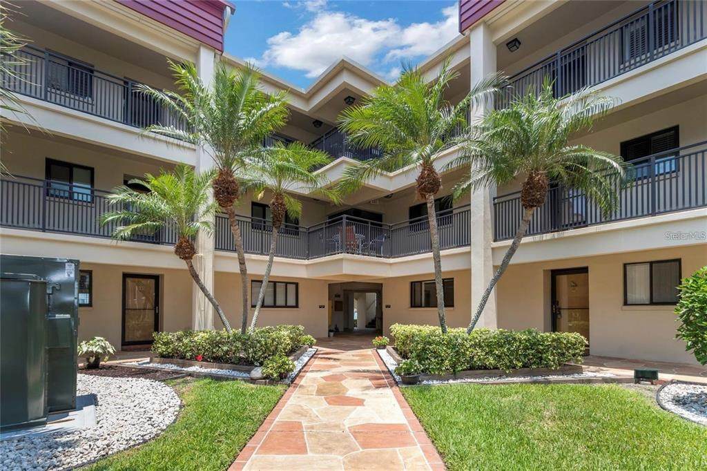 895 Gulfview Boulevard - Photo 1