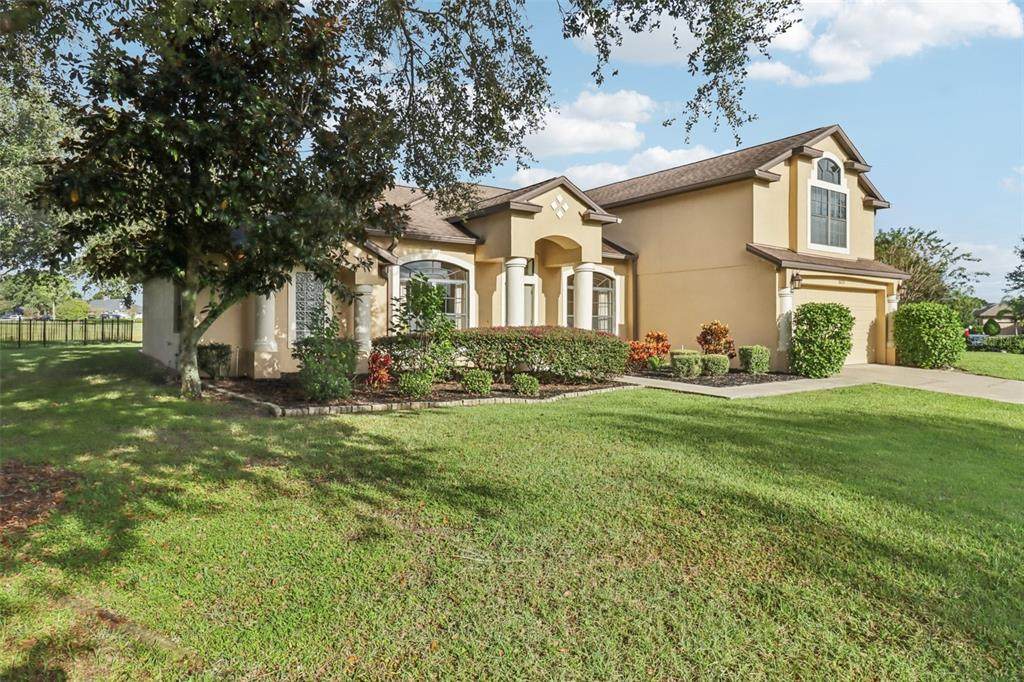 36711 Alaqua Court - Photo 1