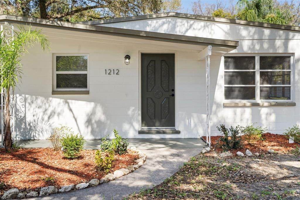 1212 Crawford Street - Photo 1