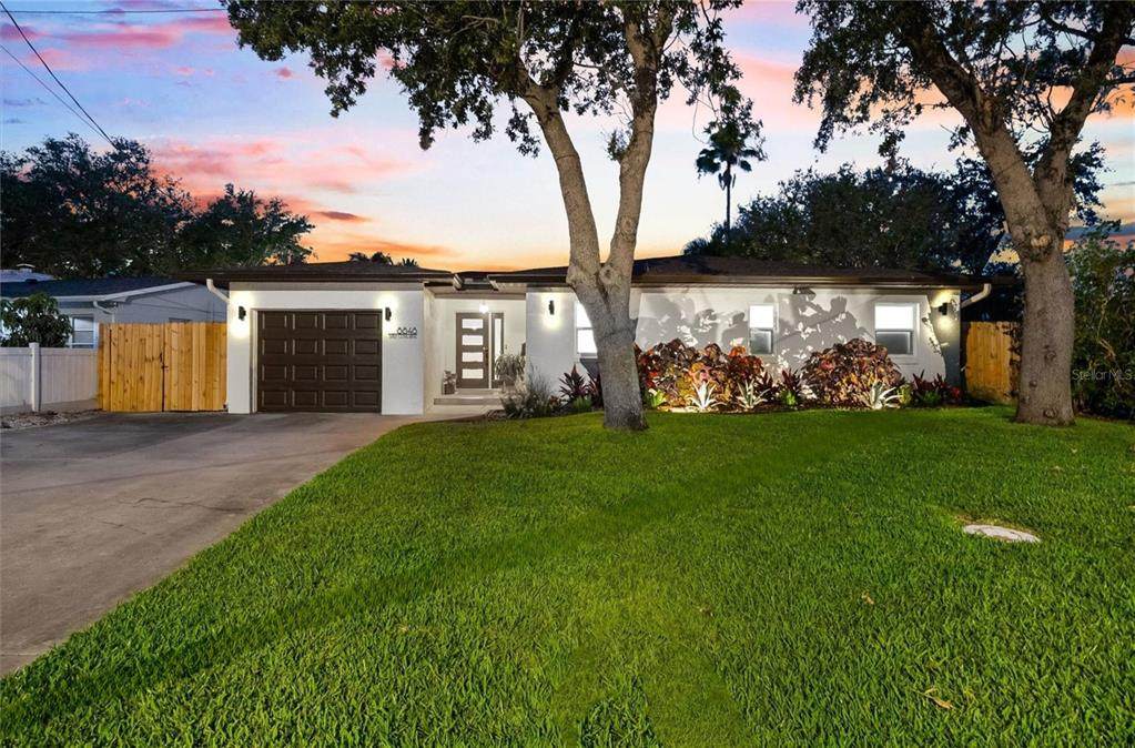 8848 Sunlit Cove Drive - Photo 1