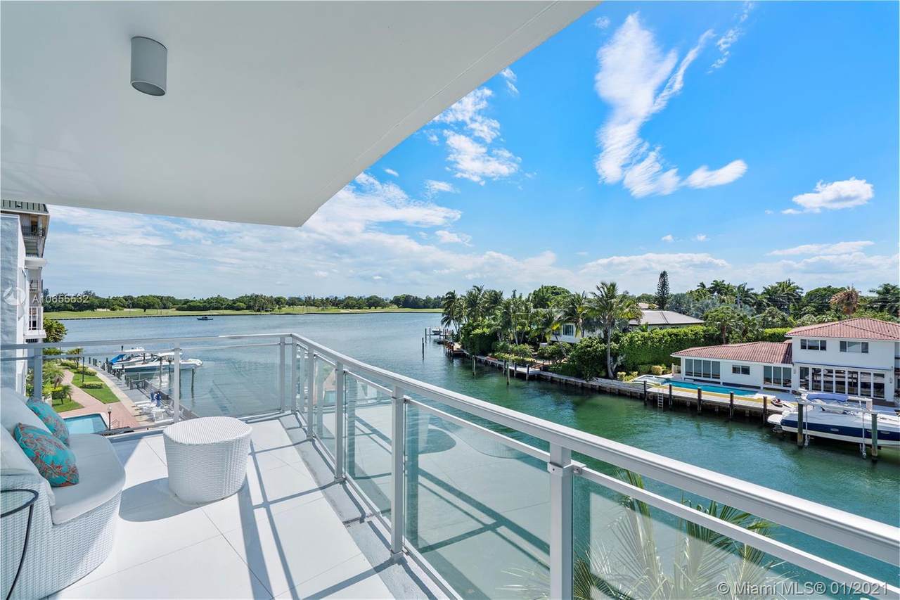 9400 Bay Harbor Dr - Photo 1