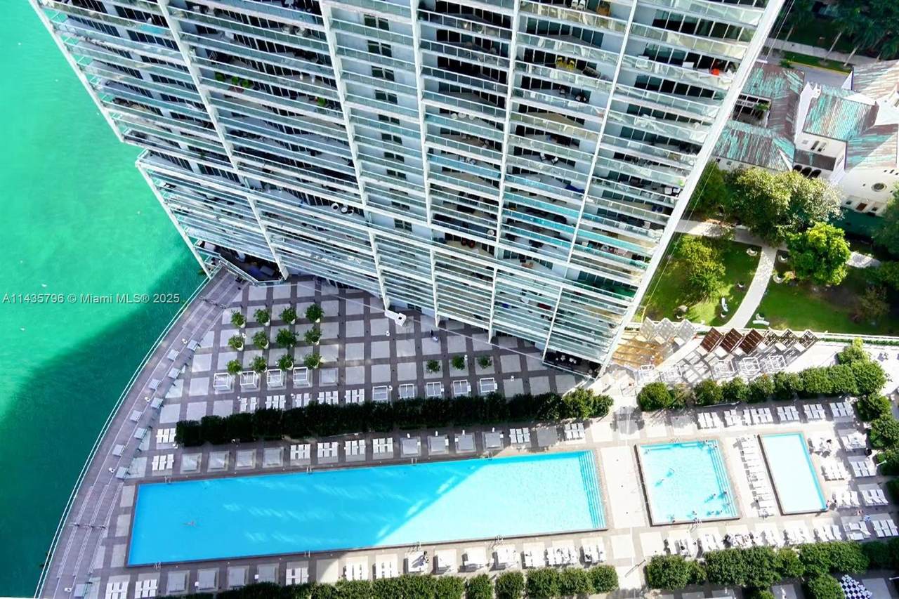 https://bt-photos.global.ssl.fastly.net/miami/1280_boomver_13_A11435796-2.jpg