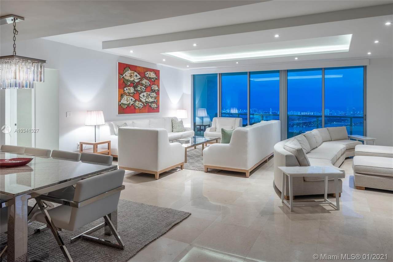 900 Biscayne Blvd - Photo 1