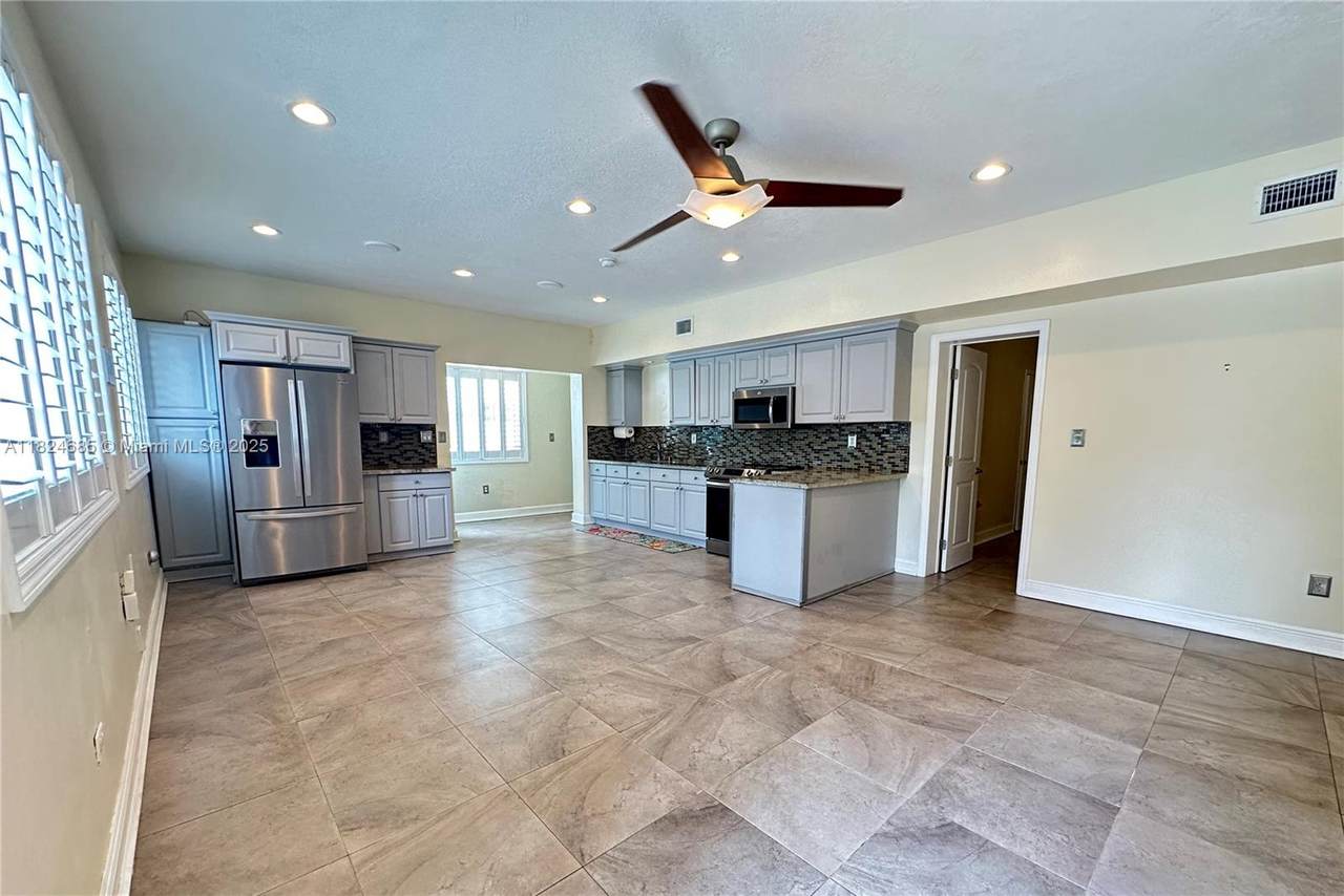 349 Mahogany Dr - Photo 1