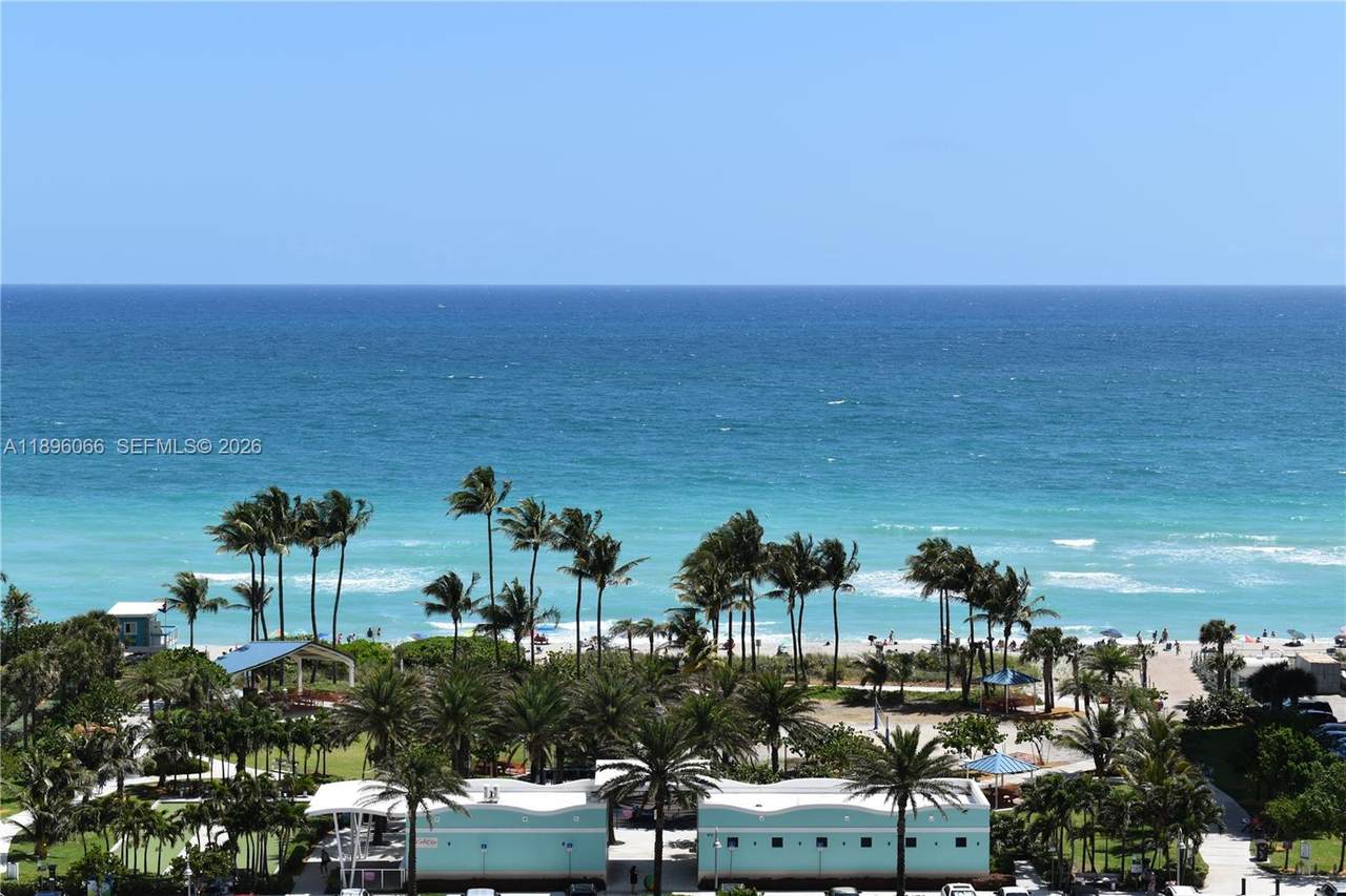 1865 Ocean Dr - Photo 1