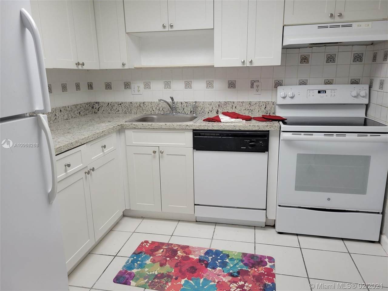 8307 142nd Ave - Photo 1