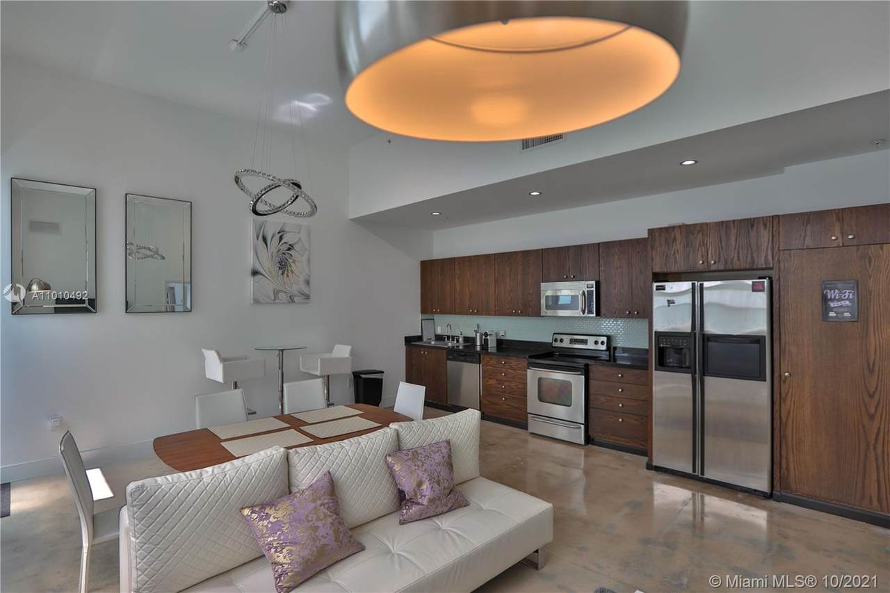 935 Euclid Ave - Photo 1