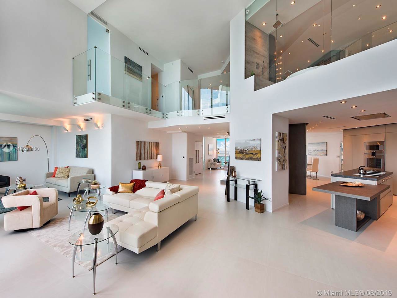 300 Pointe Dr - Photo 1