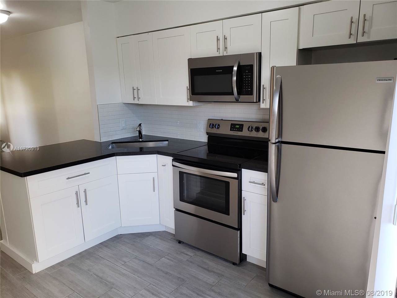 5500 21st Ct - Photo 1