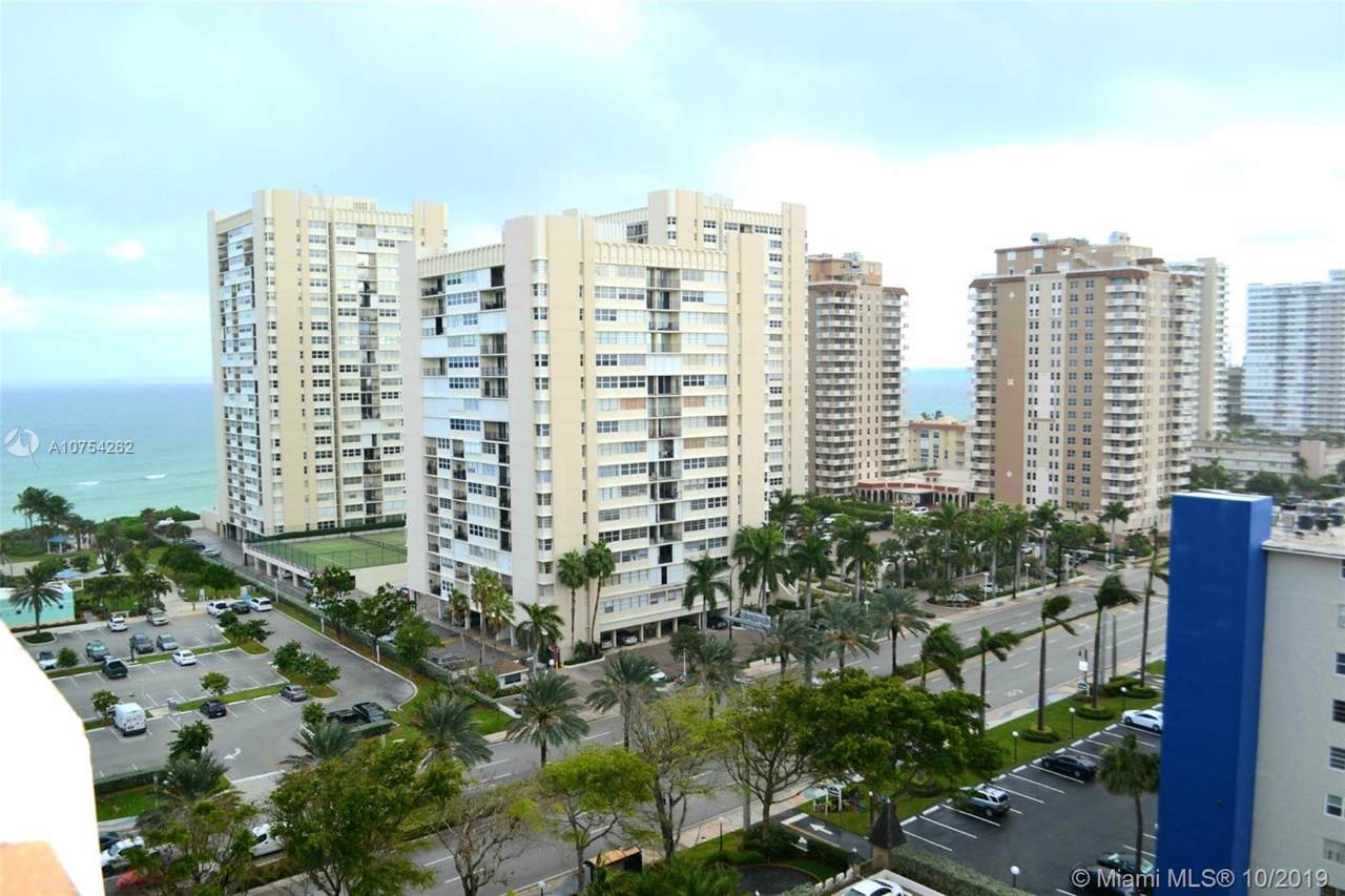 1865 Ocean Dr - Photo 1