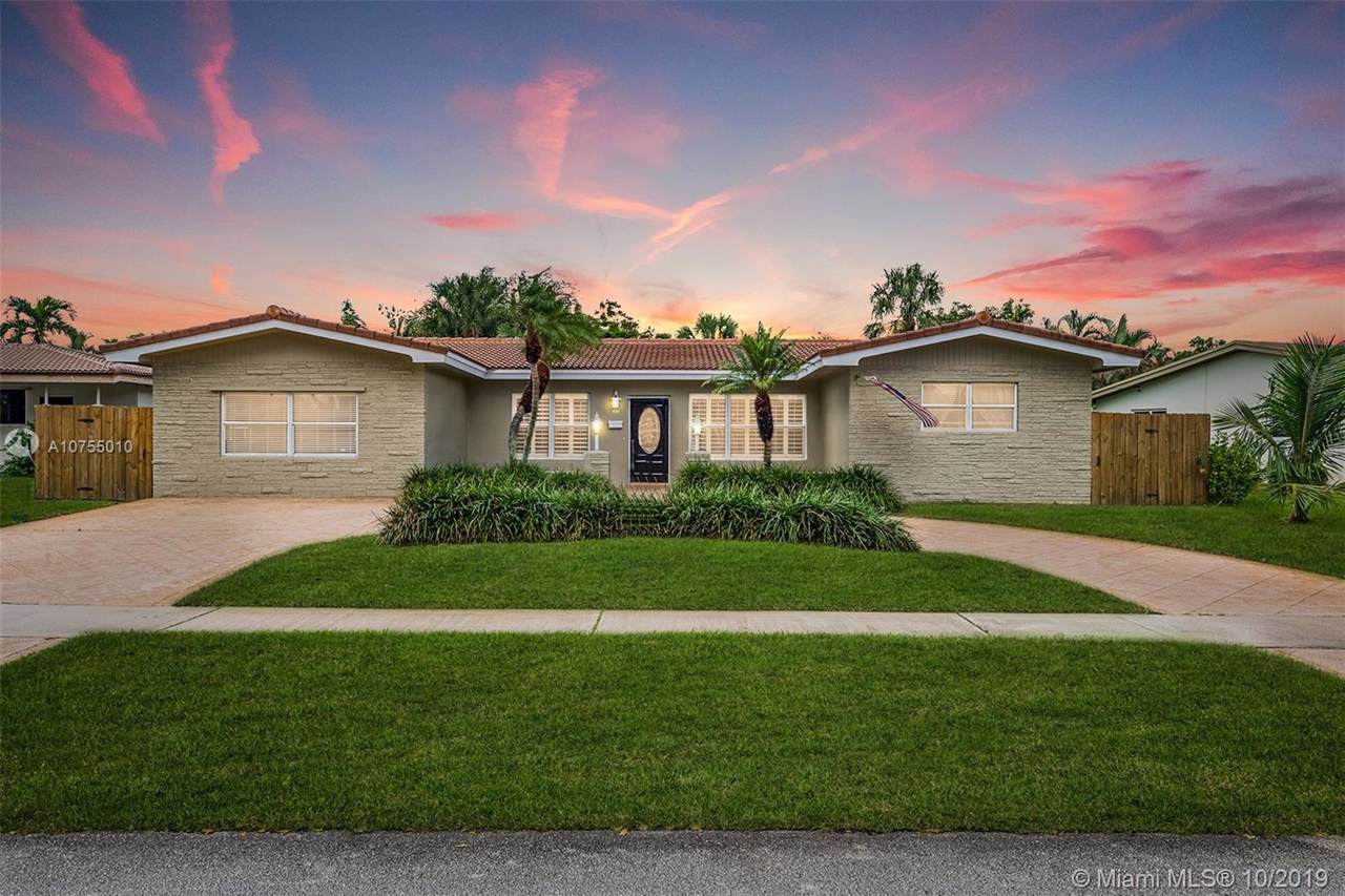 530 Crescent Dr - Photo 1