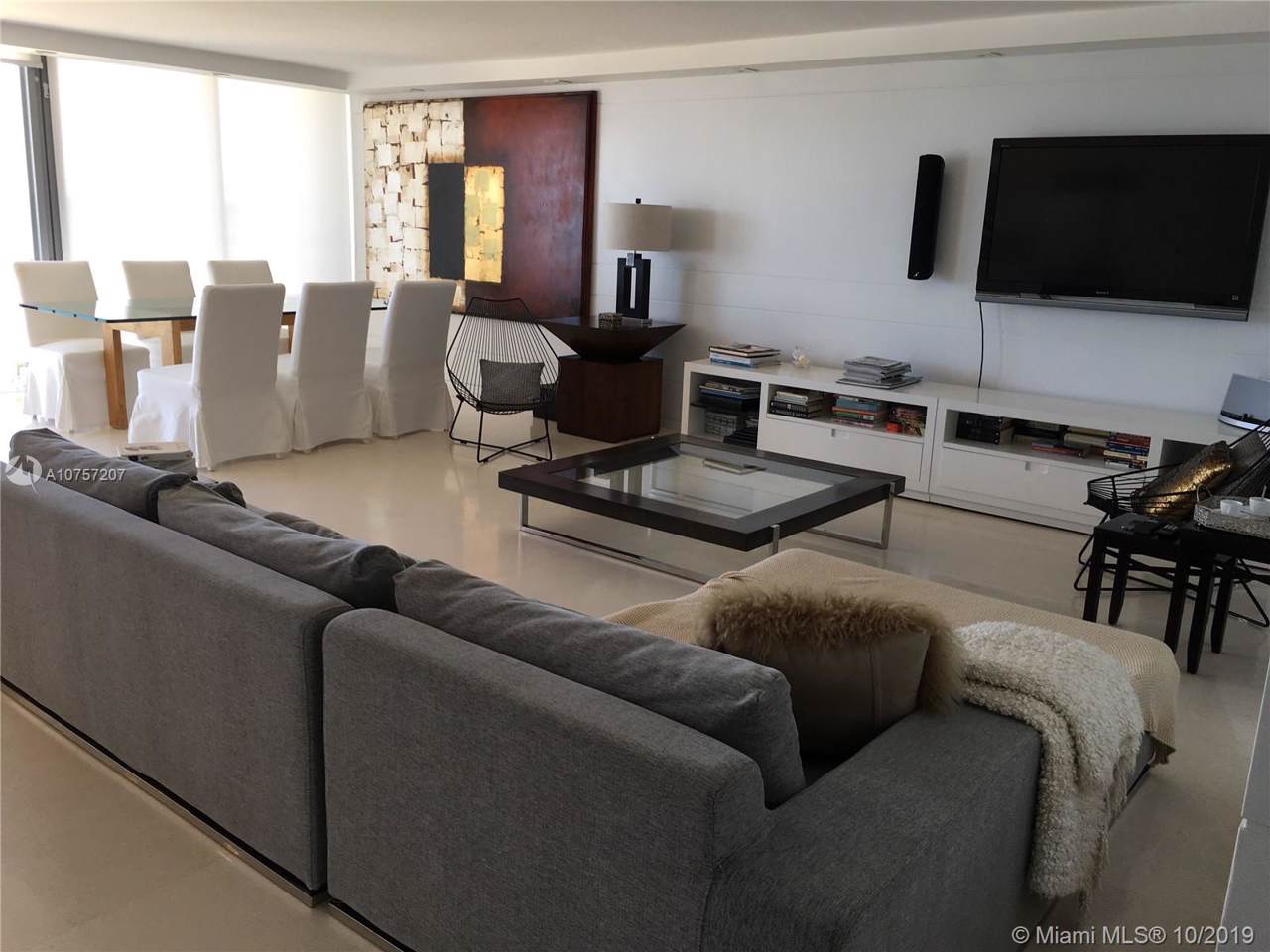 881 Ocean Dr - Photo 1