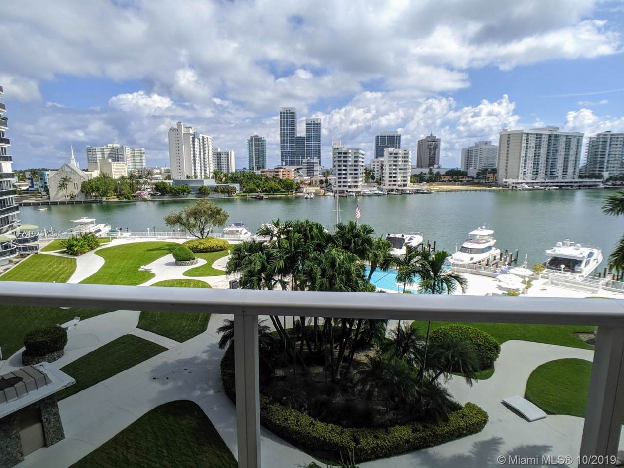 900 Bay Dr - Photo 1