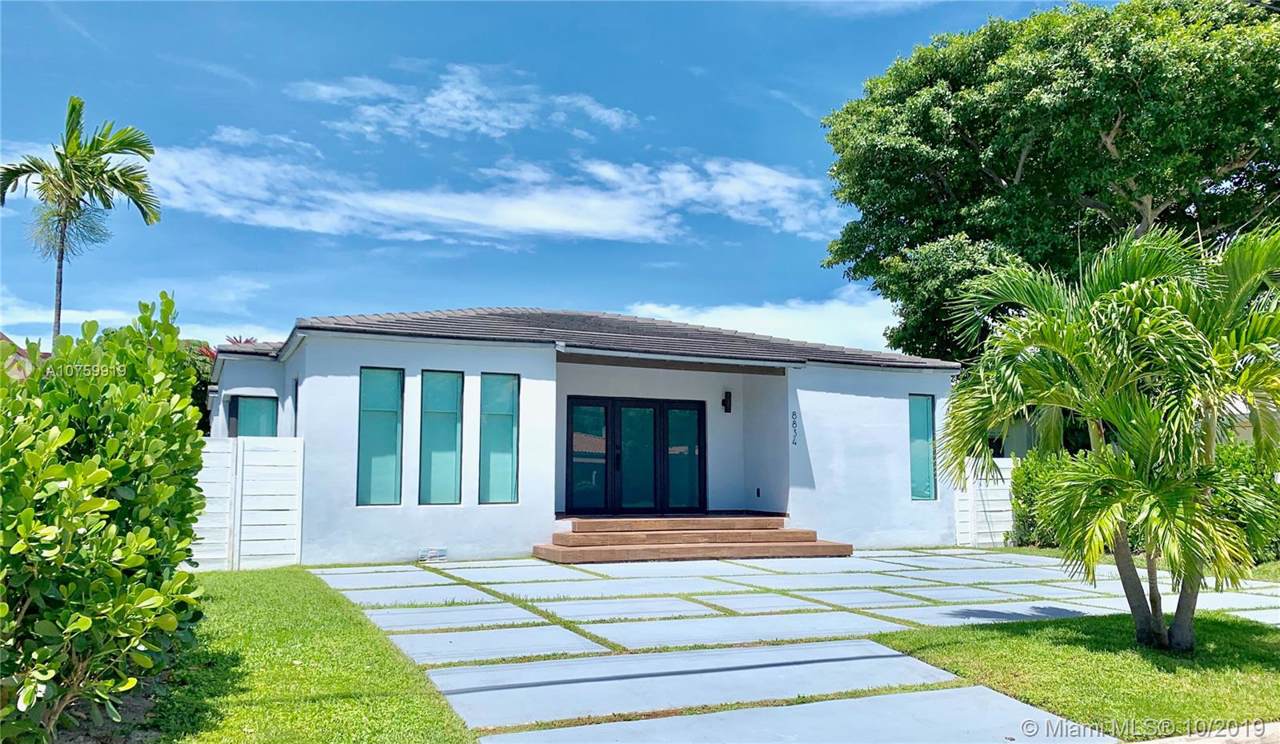 8834 Abbott Ave - Photo 1