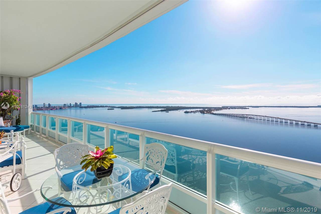 1643 Brickell Ave - Photo 1