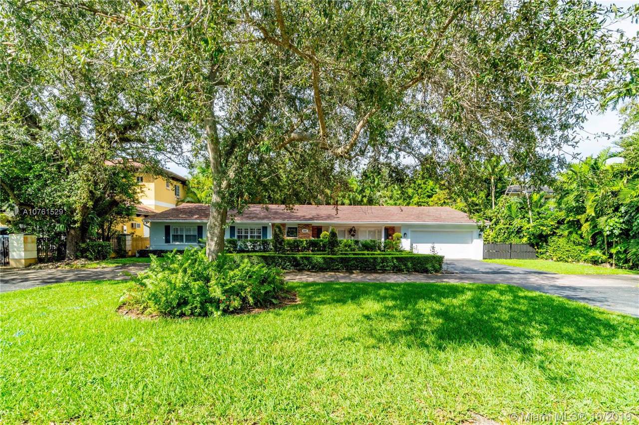 6880 Maynada St - Photo 1