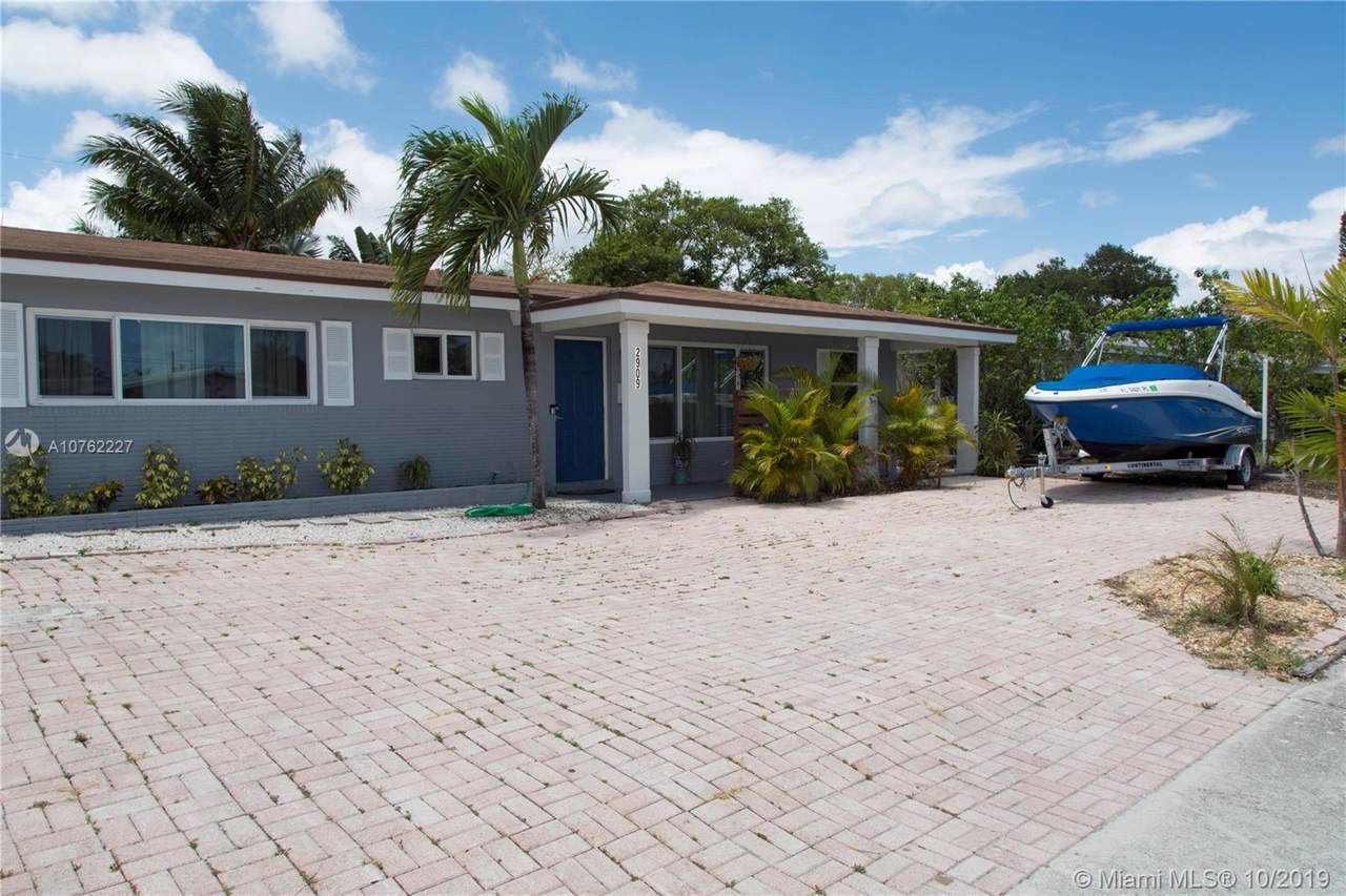 2909 9th Ave - Photo 1