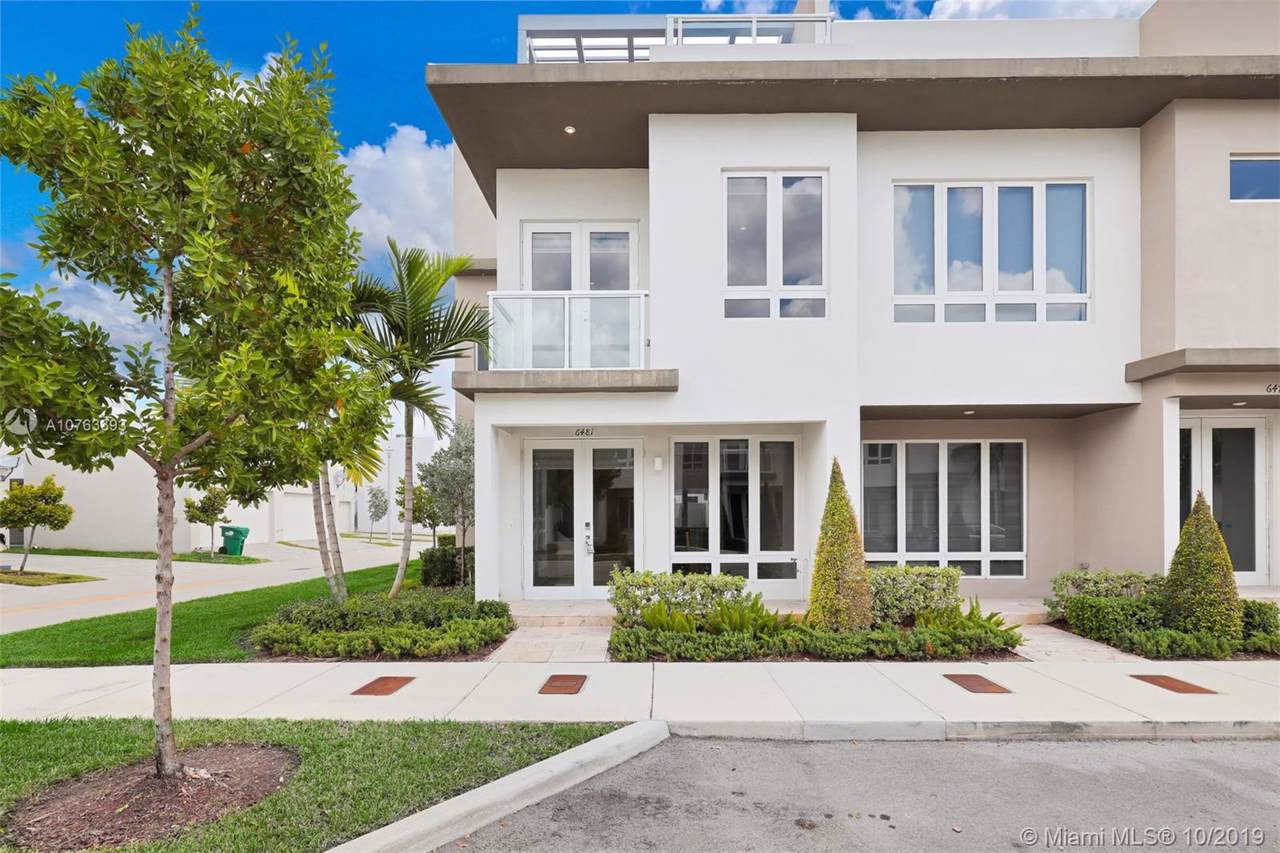 6481 104th Ct - Photo 1